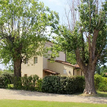Bed & Breakfast Borgo Di Pratavecchie 4*