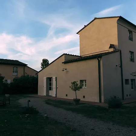 Borgo Di Pratavecchie Alojamento de Acomodação e Pequeno-almoço 4*