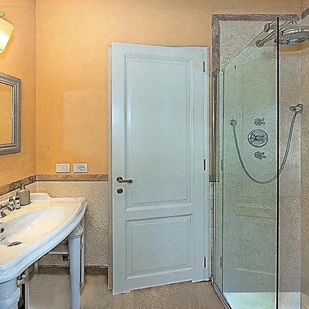 Borgo Di Pratavecchie Nocleg ze śniadaniem 4*