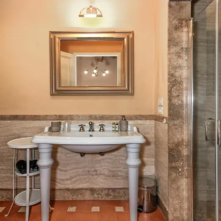 Borgo Di Pratavecchie Nocleg ze śniadaniem 4*