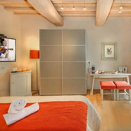 Borgo Di Pratavecchie Nocleg ze śniadaniem 4*