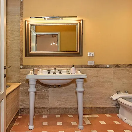 Bed & Breakfast Borgo Di Pratavecchie 4*
