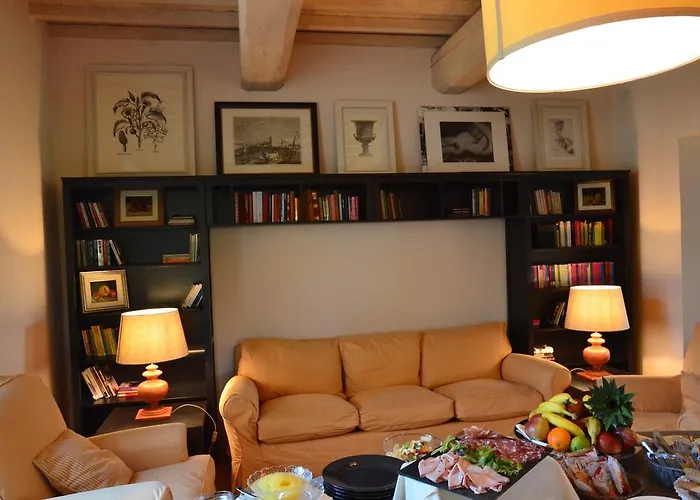 Borgo Di Pratavecchie B&B 미글리아리노